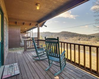 Fish, Hike And Unwind Getaway in Mountai - Mountain View - Balcony