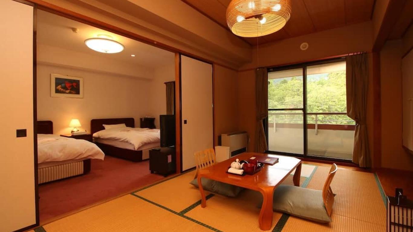 لو فيرز زاو