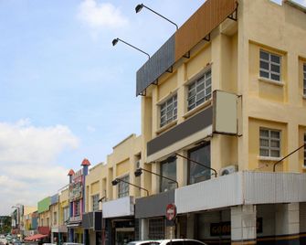 Hotel O Prima Saujana Budget Hotel - Kajang - Gebouw