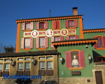 La Ruette Aux Loups - Collonges-au-Mont-d'Or - Building