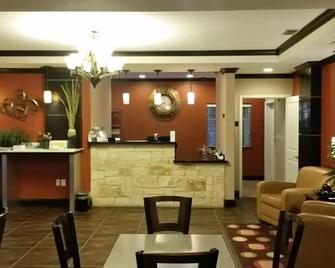 Atria Inn & Suites - Three Rivers - Rezeption