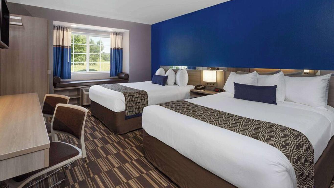 Microtel Inn & Suites by Wyndham Bethel/Danbury