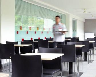 Amaris Hotel Mangga Besar - Yakarta - Restaurante