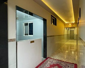 Jp Garden & Lawn - Utan - Hallway