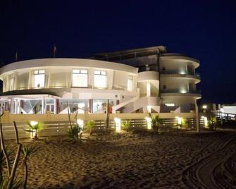 Hotel Del Sole - Margherita di Savoia - Gebouw