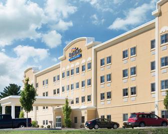 Baymont by Wyndham Erie - Erie - Building
