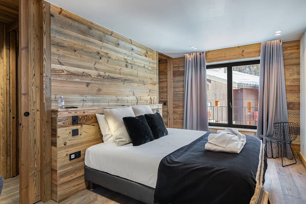 Luxury apartment for 9 in Val-d'Isère with parking - شومباني-أون-فانواز - غرفة نوم