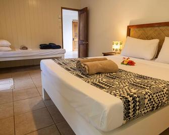 The Beachouse - Namatakula - Schlafzimmer