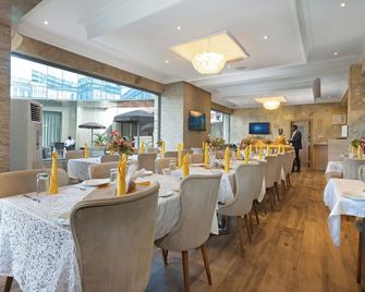 Watercress Hotel And Signature - Lagos - Ravintola