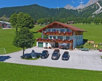 Apartment/2 bedrooms/bathroom, WC - Appartements Pernerhof - Ramsau am Dachstein - Edificio