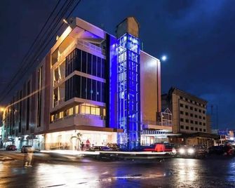 Léon Hôtel Kinshasa - Kinshasa - Gebouw