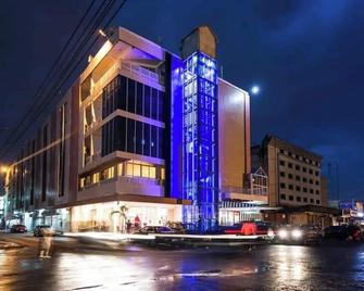 Leon Hôtel - Kinshasa - Gebäude