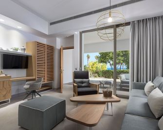 Olympic Palace Resort Hotel & Convention Center - Ialysos - Sala de estar