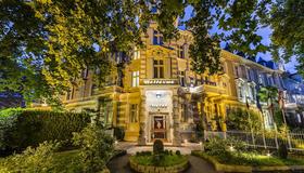Grand Hotel Bellevue - adults only - Merano - Building