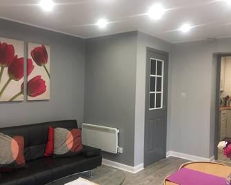 Glasgow Charing Cross Apartments - Glasgow - Living room