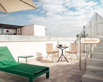 Los Olivos Apartments by Olala Homes - Seville - Balcony