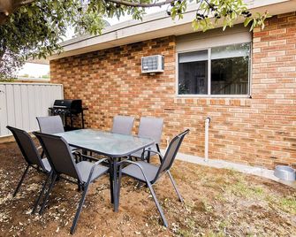 Echuca Moama Holiday Accommodation 3 - Echuca - Patio