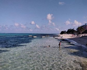 Morritt's Resort - East End - Beach