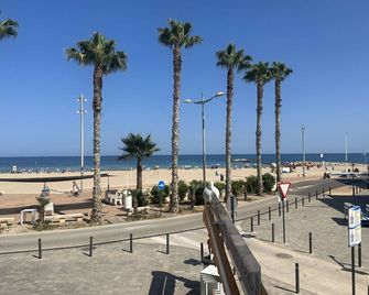 Arsenal 31 by Seaward Suites - Villajoyosa - Beach