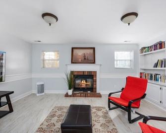Townhouse with great value - Stafford - Living room
