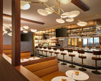 Hotel Alpenrock Breckenridge, Curio Collection by Hilton - Breckenridge - Bar