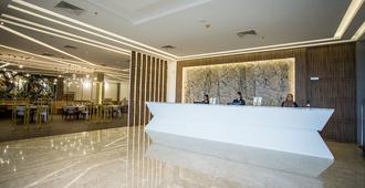 Austin Park Hotel - Johor Bahru - Front desk