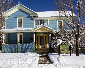 Village Suites - Margaretville - Building