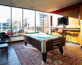 Bastion Hotel Den Haag Rijswijk - Rijswijk - Zwembad