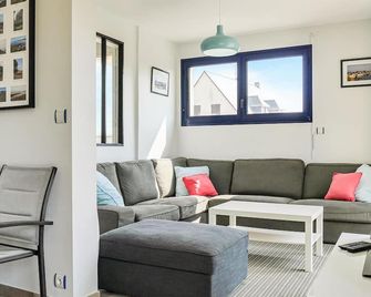 Gorgeous Home In Saint-Germain-Sur-Ay - Saint-Germain-sur-Ay - Salon