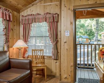 Russian River Rv Campground - Cloverdale - Slaapkamer