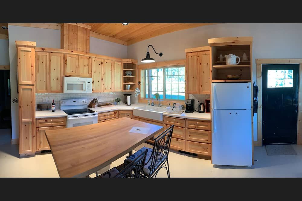 New Barn Dominiam on Marks Creek, next to Ochoco National Forest - Prineville - Keuken