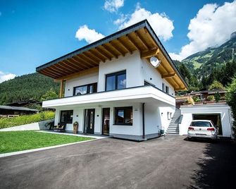 Garden Apartment Achensee - Apart - Holiday Houses Schwarzmann - Münster - Будівля