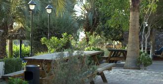 Arava Hostel - Eilat - Patio