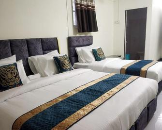 Hotel Kumkum Chhaya - Panna - Bedroom