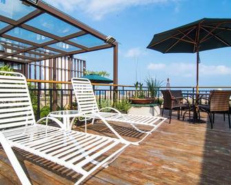 Lishiuan Hotel - הואליין סיטי - מרפסת