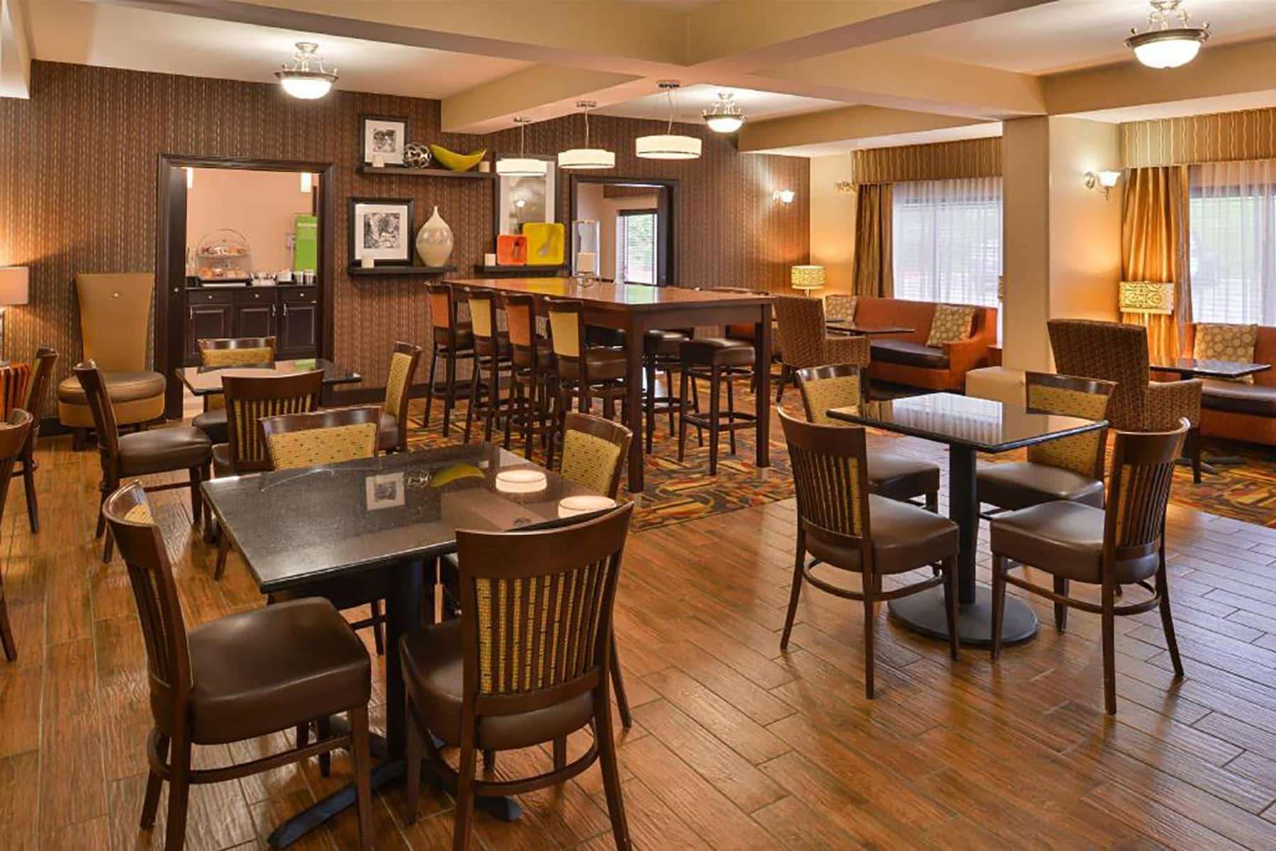 Wingate by Wyndham Steubenville - Steubenville - Restaurant