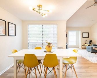 3-bedroom vacation home just 3 minutes to South Congress Avenue - אוסטין - חדר אוכל