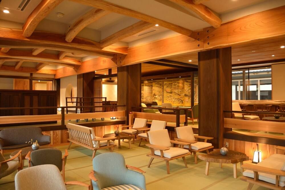 Gora Hanaogi Madokanomori