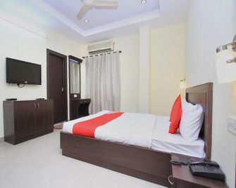 OYO 345 Hotel Red Mount Aquilla - Bengaluru - Bedroom