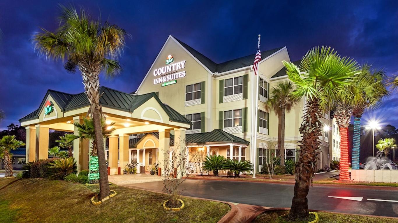 Country Inn & Suites by Radisson, Hinesville, GA