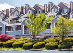 Econo Lodge - Cranston - Edificio