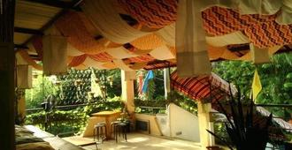 Gabby's Bed and Breakfast - Dumaguete - Patio