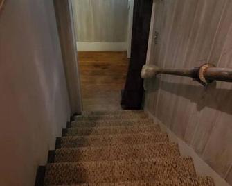 Private Guest Suite in Historic house - Suffolk - Schodiště