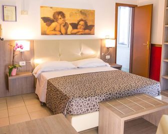 Hotel Roma - ונציה - חדר שינה