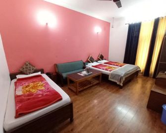 Hotel Himsagar - Almora