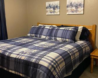 3 bedroom House - Lansing - Habitación
