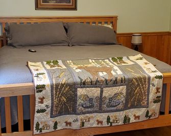 Riverside Retreat - Elkins - Bedroom