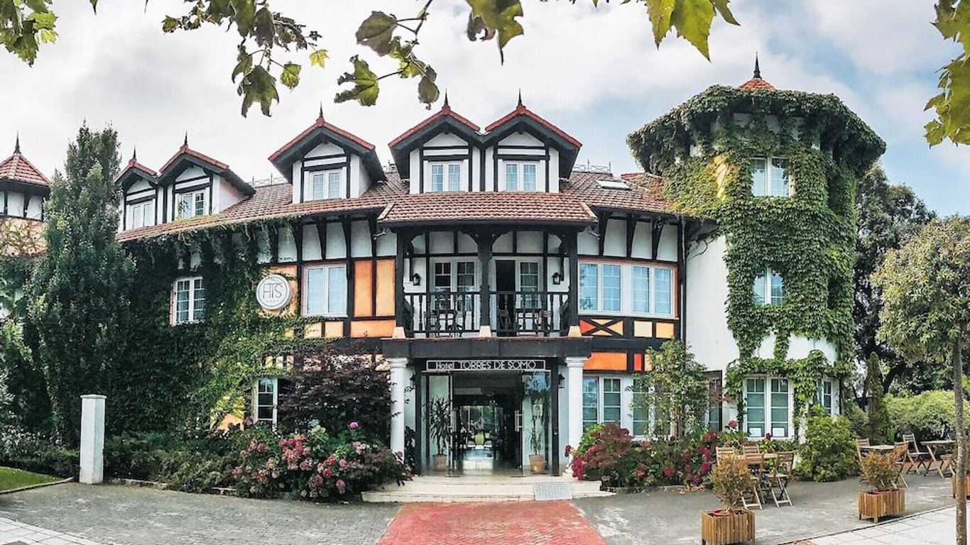 Hotel Torres de Somo