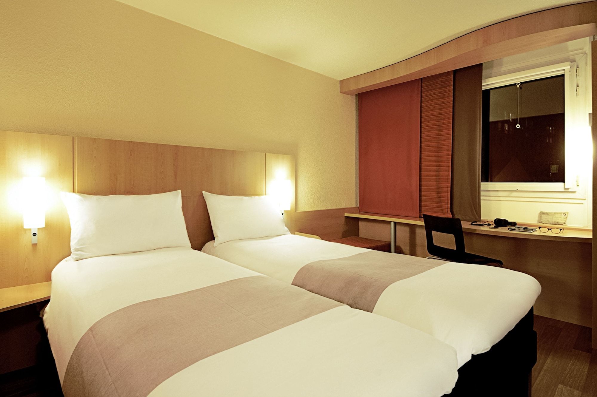 Ibis Nantes Centre Tour Bretagne