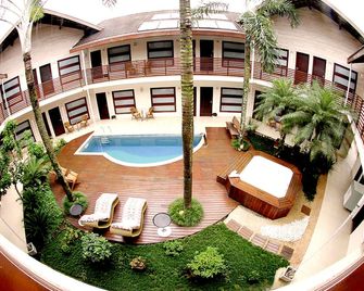 Pousada L'essence - פאראטי - בריכה